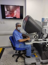 Ressecção de tumor de orofaringe por via robótica